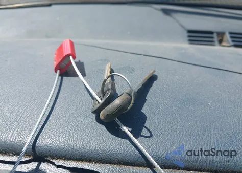 1998 Chevrolet Gmt-400 C1500 z USA, uszkodzony, nr VIN 1GCEC14W4WZ183201